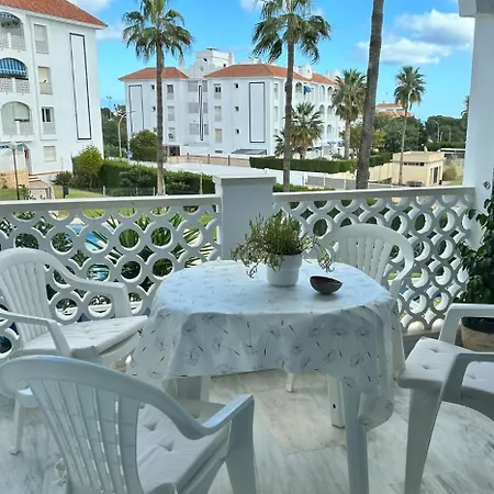 Family Apartment, Apartment