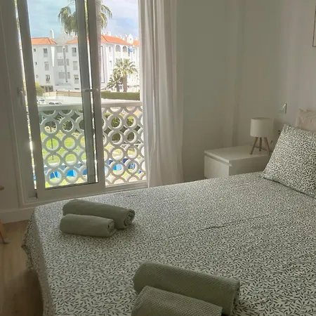 Family Apartment, * توريمولينوس